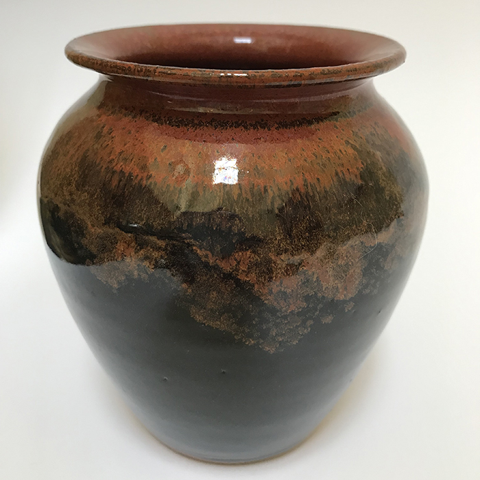 Item 370<br>Red/Black Glazed Decorative Vase on brown clay, 4.75 in tall x 4.25 in wide